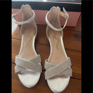 NINA size 6.5 silver wedding/formal sandals